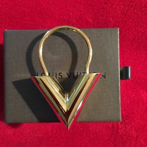 Louis Vuitton V Bag Charm